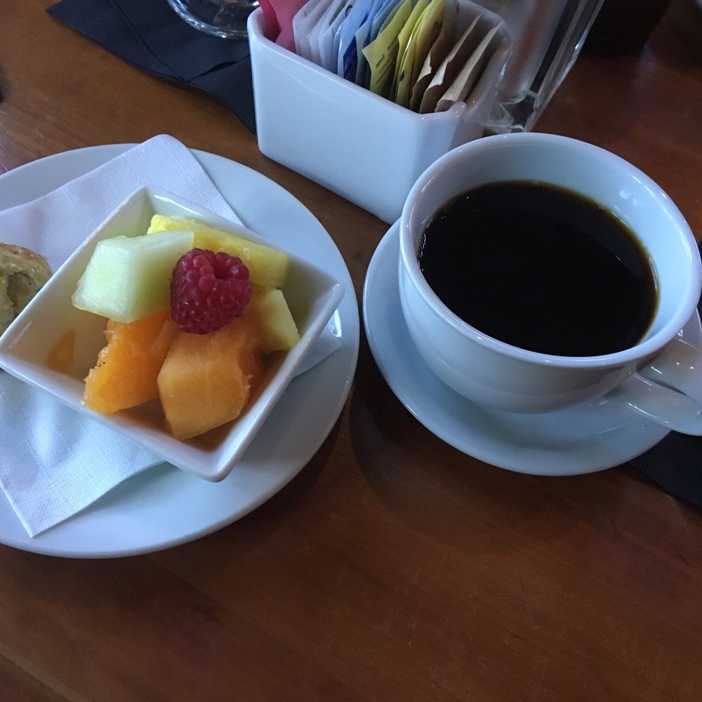 Roaring Fork - Complimentary fruit and pastry at brunch - New American Near Me - Austin, Texas Roaring Fork - Complimentary fruit and pastry at brunch - New American Near Me - Austin, Texas