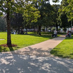 Eyre Square - Eyre Square, Galway