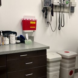 Carespot Urgent Care Of Altamonte Springs 26 Reviews Doctors 512 E Altamonte Dr Altamonte Springs Fl Phone Number Yelp