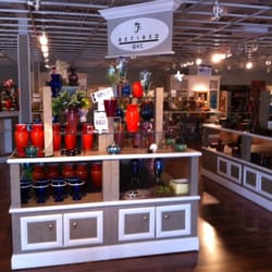 Fenton Gift Shop - 60% off store wide savings, but little worth buying.