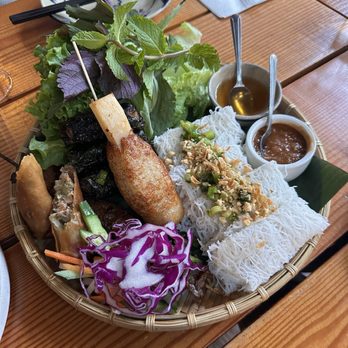 Xóm - Vietnamese Near Me - Seattle, Washington Xóm - Vietnamese Near Me - Seattle, Washington