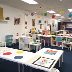 Edgemoor Art Studio - Our space is clean, airy and spacious!