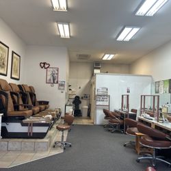 Young Nails & Spa