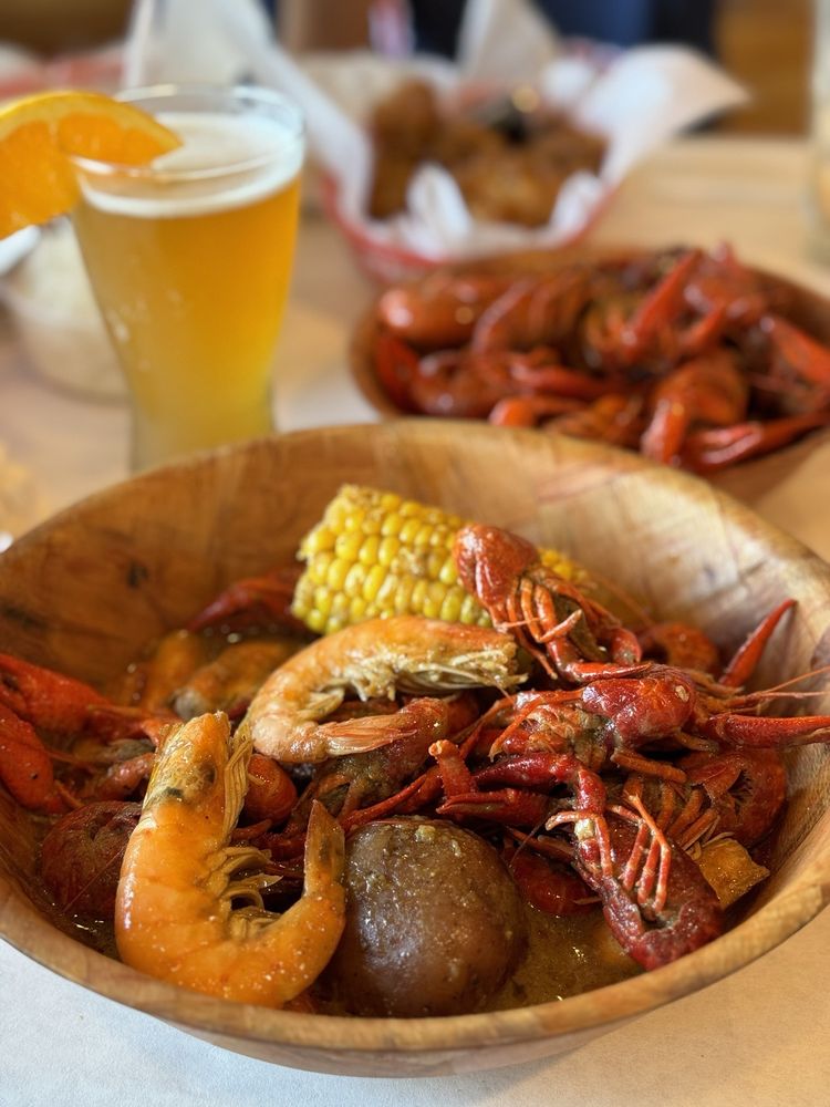 BUCKET O’ CRAWFISH ALAMEDA Updated October 2024 588 Photos & 268