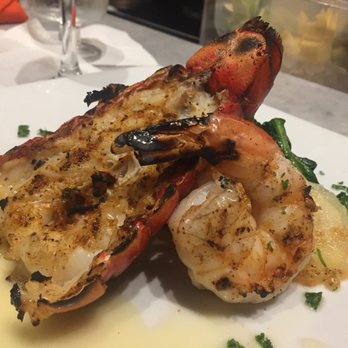 Mango Mangeaux - New American Near Me - Hampton, Virginia