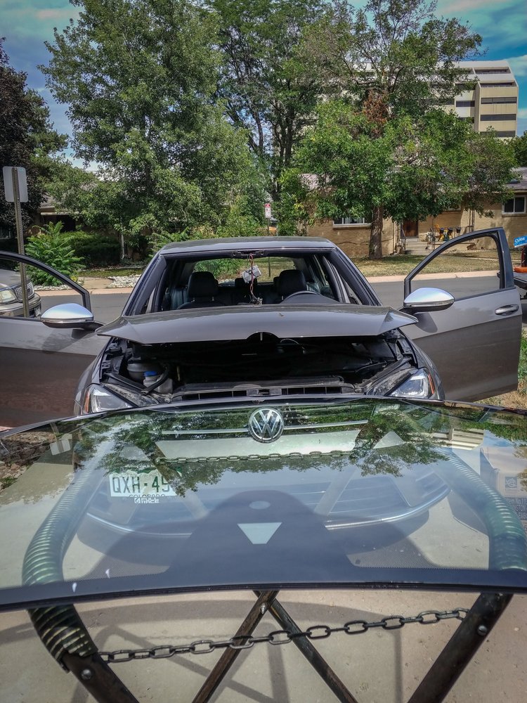 EVOLUTION AUTO GLASS Denver, Colorado Auto Glass Services Phone