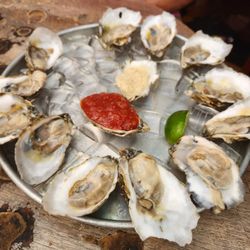 Pepe's Cafe & Steakhouse - 1 dozen raw oysters