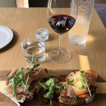 Frenchie Wine Bar - Jamon and the ripe tomatoes as well as olive oil all dance in perfect collaboration. - Tapas Bars Near Me - San Francisco, California
