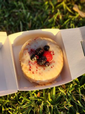 DONUT FRIEND HIGHLAND PARK by null