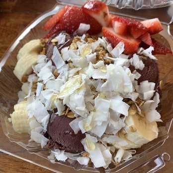 Freshería - The Açaí bowl is perfection! The blend is not too sweet, drizzled with honey and fresh coconut. - Salad Near Me - San Diego, California