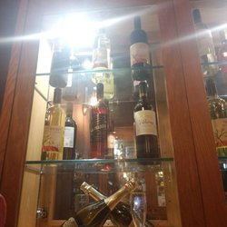 Bar Rio - Nice displays between the booths