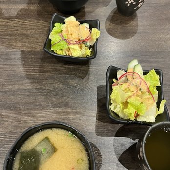 Umami House - Miso soup and salad - Japanese Near Me - Toronto, Ontario