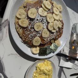 The Reef Restaurant - Adventurer Oceanfront - Banana and chocolate chip pancakes