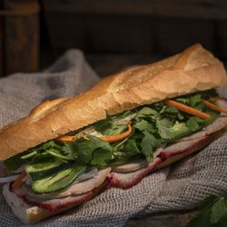 Đông Hưng Viên Bakery - COLD CUT HAM SANDWICH
(BÁNH MÌ THỊT NGUỘI)