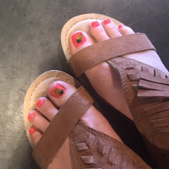 Tips and Toes Nail Salon - Pineapple toesies! - Nail Salons Near Me - Lincoln, Nebraska Tips and Toes Nail Salon - Pineapple toesies! - Nail Salons Near Me - Lincoln, Nebraska