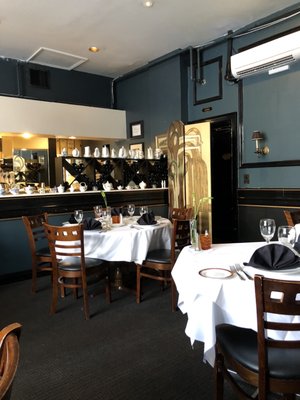 Buck's Restaurant by null