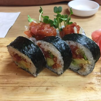Restaurant Kunio - Spicy Tuna Roll. Very Delicious. - Japanese Near Me - Waipahu, Hawaii Restaurant Kunio - Spicy Tuna Roll. Very Delicious. - Japanese Near Me - Waipahu, Hawaii