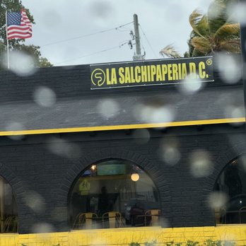 La Salchipaperia D.C. - Outside of the restaurant - Burgers Near Me - Oakland Park, Florida