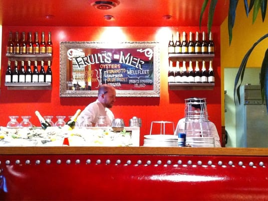 Salut Bar Americain by null