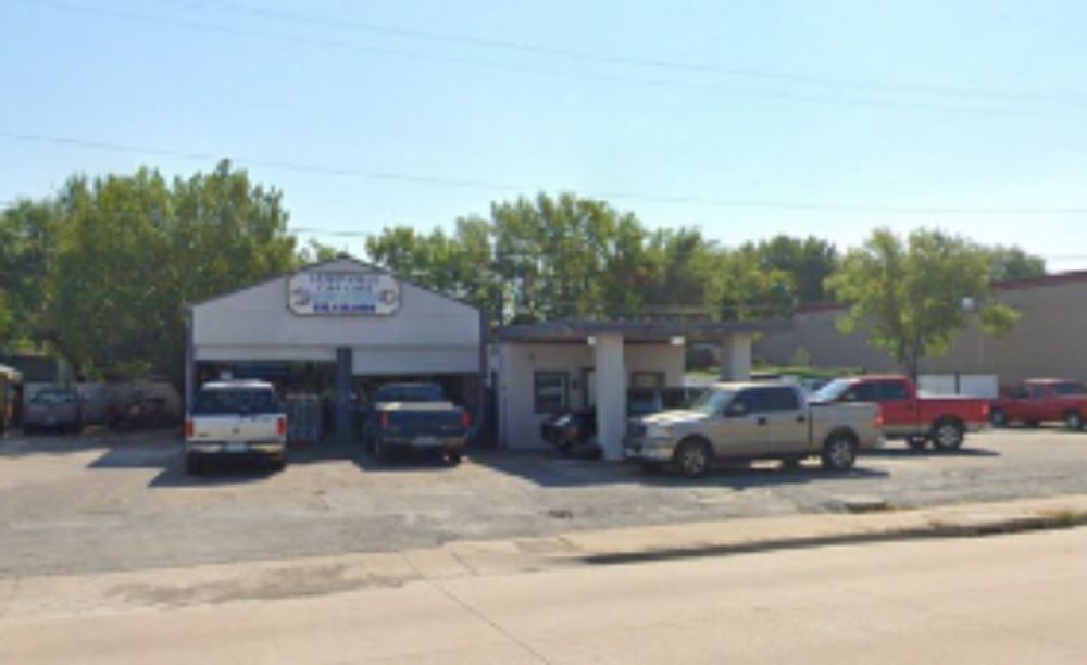 LEWISVILLE CAR CARE Updated September 2024 434 S Mill St