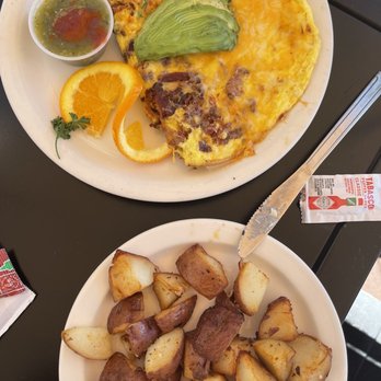 Stacks Pancake House - Avocado Omelette - Breakfast & Brunch Near Me - Irvine, California