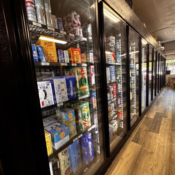 Everest Liquor & Smoke - Beer, Wine & Spirits Near Me - Austin, Texas Everest Liquor & Smoke - Beer, Wine & Spirits Near Me - Austin, Texas