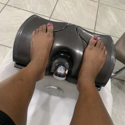 Basic pedicure $30