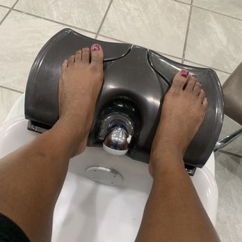 Luxury Nails Spa - Basic pedicure $30 - Nail Technicians Near Me - Aurora, Colorado