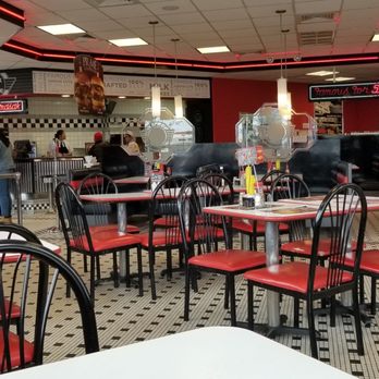 Steak ’n Shake - Stopped at a different Steak 'n Shake for dinner. - Fast Food Near Me - Columbus, Ohio Steak ’n Shake - Stopped at a different Steak 'n Shake for dinner. - Fast Food Near Me - Columbus, Ohio