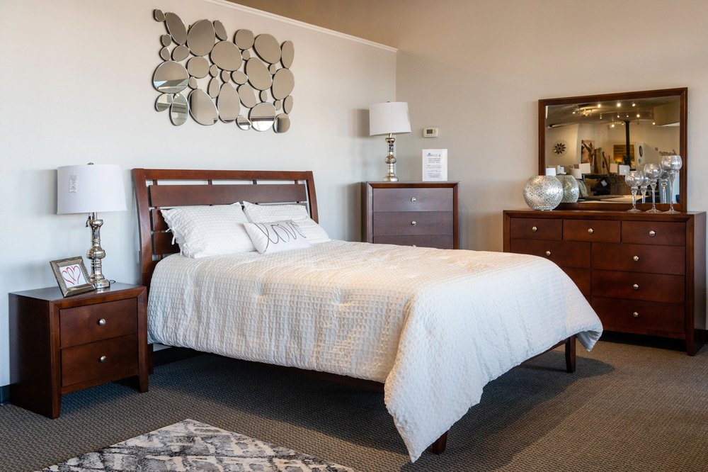 THE HOME ZONE Updated September 2024 40 Photos 3225 50th St