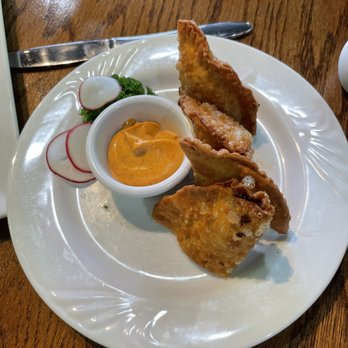Alma Bistro - Beef and chicken empanadas - Latin American Near Me - Norwalk, Connecticut Alma Bistro - Beef and chicken empanadas - Latin American Near Me - Norwalk, Connecticut