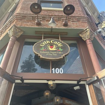 Urth Caffé - Orange - Coffee & Tea Near Me - Orange, California
