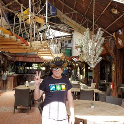 MB's Restaurant - Got my (borrowed) sombrero on. Arriba!