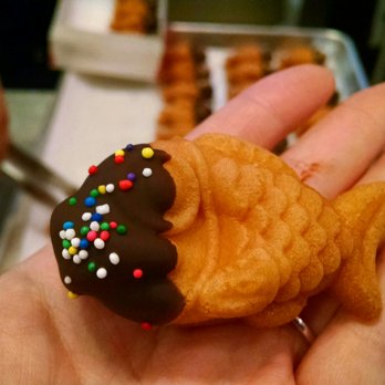 Mama - Custard-filled croissant fish: - Korean Near Me - New York, New York Mama - Custard-filled croissant fish: - Korean Near Me - New York, New York