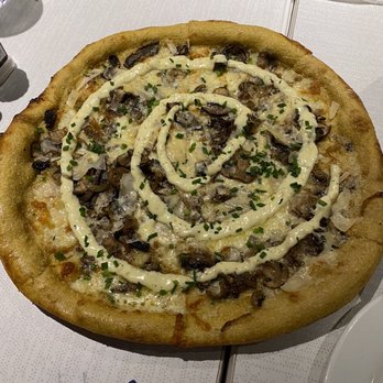 Mellow Mushroom Clearwater - Medium Holy Shiitake Pie - Pizza Near Me - Clearwater, Florida Mellow Mushroom Clearwater - Medium Holy Shiitake Pie - Pizza Near Me - Clearwater, Florida