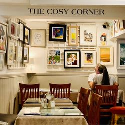 Cafe Provence - Art filled and cheery dining