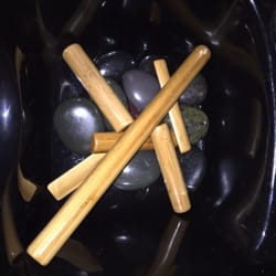 Healing Room - Bamboo Sticks and Hot Stone treatment !