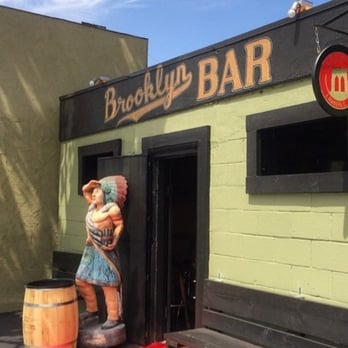 Brooklyn Bar - Sports Bars Near Me - Lawndale, California
