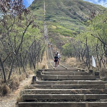 Koko Head - Going up - Hiking Near Me - Honolulu, Hawaii