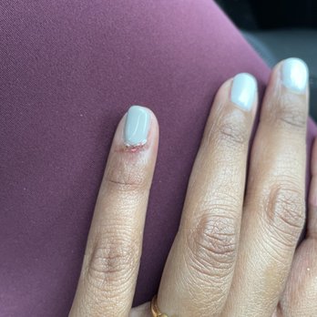 La Vie Nails - Cut skin on my pinky, still bleeding after I've left. - Nail Salons Near Me - Northbrook, Illinois