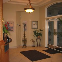Douglas M Johnson, DMD - Dental Office Lobby