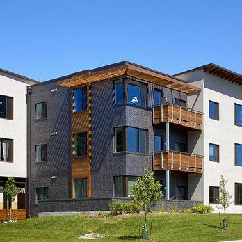 UC-B Properties - Gillham Park Row is an award-winning building featuring two bedroom units with modern amenities. - Property Management Near Me - Kansas City, Missouri UC-B Properties - Gillham Park Row is an award-winning building featuring two bedroom units with modern amenities. - Property Management Near Me - Kansas City, Missouri
