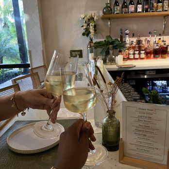 Florida Room - Prosecco - Cocktail Bars Near Me - Fort Lauderdale, Florida