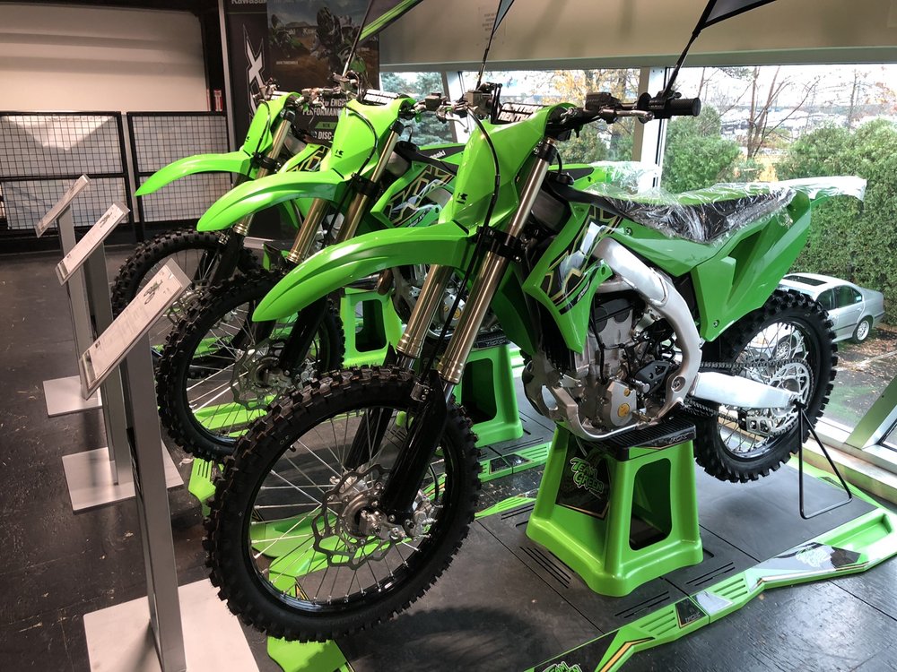 MAXIMUM MOTORSPORTS 10 Photos & 27 Reviews 1725 Old Country Rd