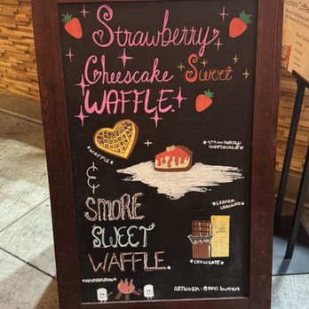Bruxie - This is a dessert that will thrill your tastebuds! - Chicken Shop Near Me - Los Angeles, California