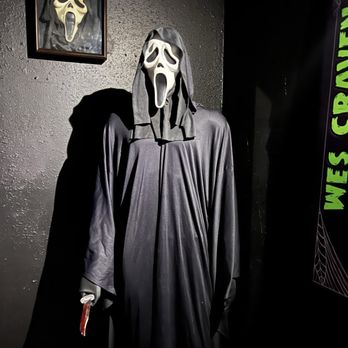 Tom Devlin's Monster Museum - Art Museums Near Me - Boulder City, Nevada