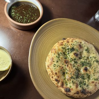 Cedar + Elm - Flatbread with Danish butter and 'dirty dip' - New American Near Me - Kenmore, Washington Cedar + Elm - Flatbread with Danish butter and 'dirty dip' - New American Near Me - Kenmore, Washington
