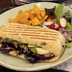 Jeronymo - Tuna egg avocado sandwich