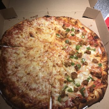 Checkers Pizza - Pizza Near Me - Manchester, Connecticut