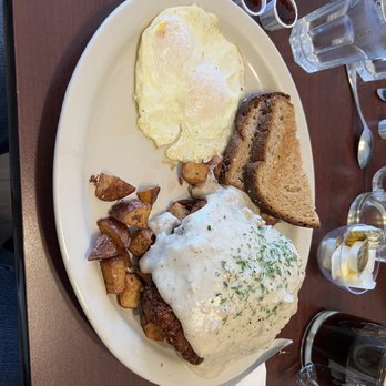 Fresh Harvest Cafe - Chicken fried steak, potatoes underneath. - Cafes Near Me - Florence, Oregon
